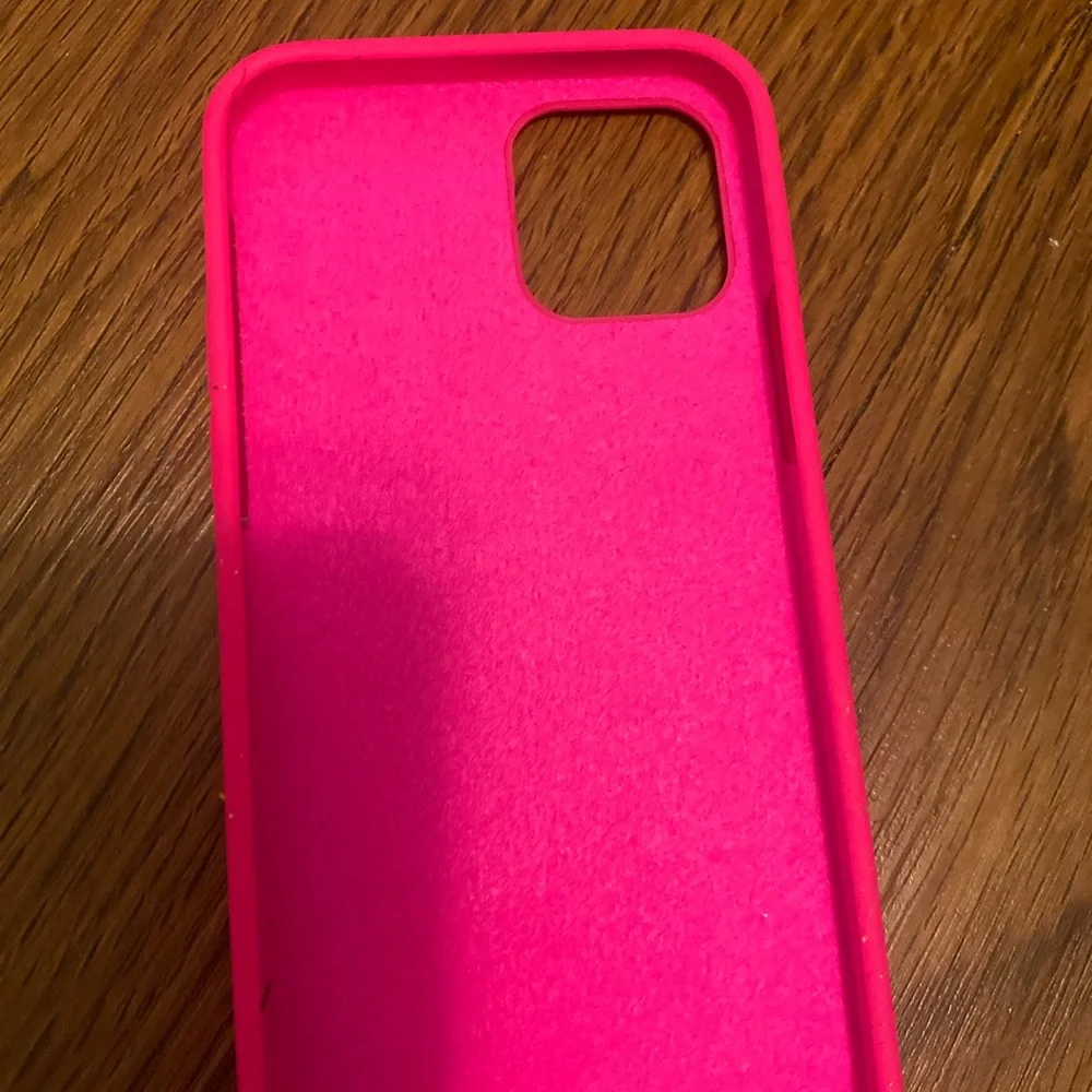 Phone case - Picture 2 of 3